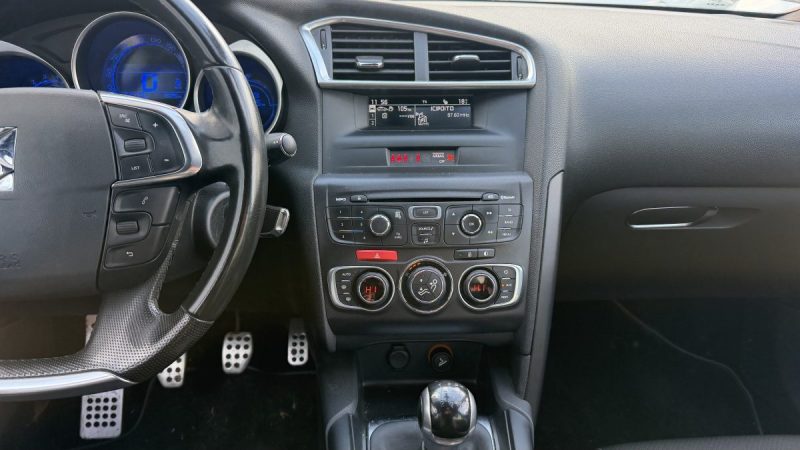 CITROEN DS4 1.6 VTI 120 SO CHIC  120CV  Garantie