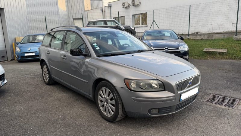 VOLVO V50 2.0D 136 CV KINETIC Garantie