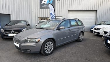 VOLVO V50 2.0D 136 CV KINETIC Garantie