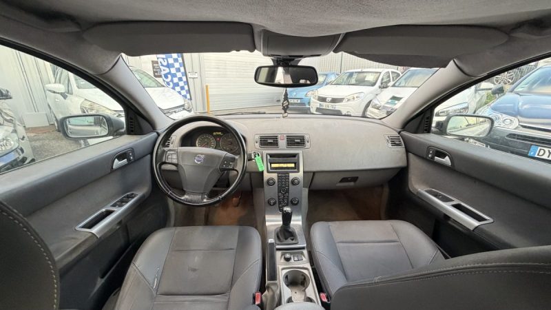 VOLVO V50 2.0D 136 CV KINETIC Garantie