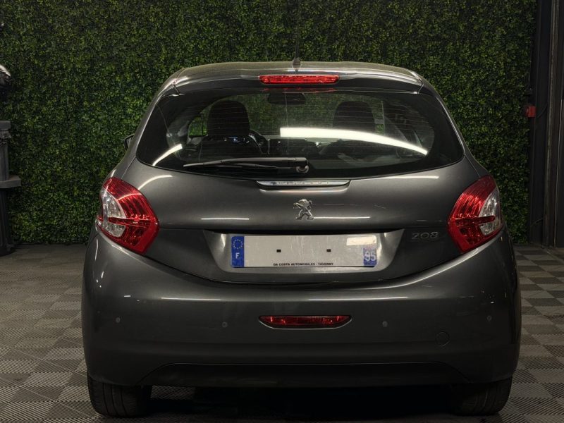 PEUGEOT 208 ALLURE 1.2 VTI 82 Cv 5 PORTES / 78 100 Kms CRIT AIR 1 - GARANTIE 1 AN