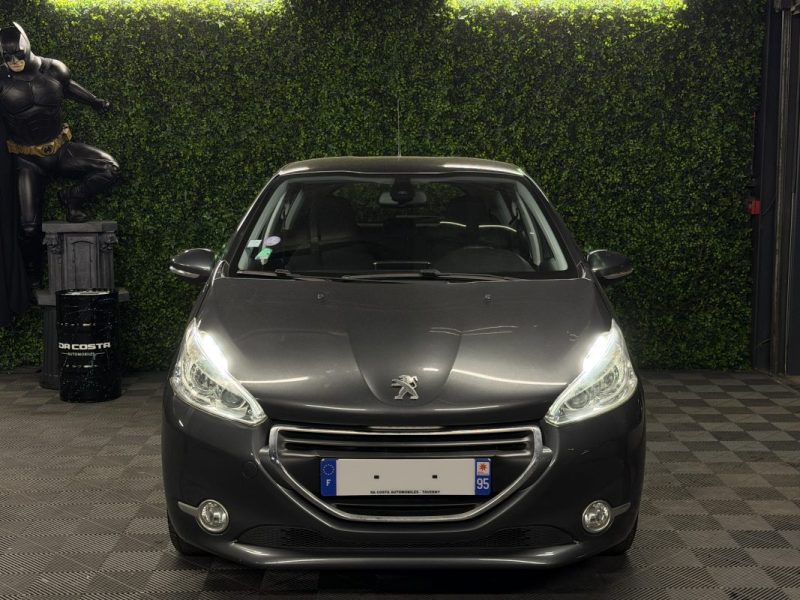 PEUGEOT 208 ALLURE 1.2 VTI 82 Cv 5 PORTES / 78 100 Kms CRIT AIR 1 - GARANTIE 1 AN