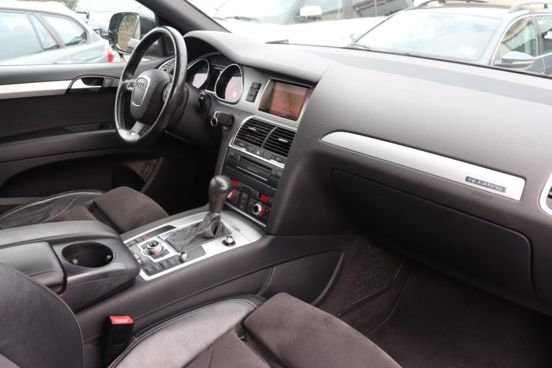 Audi Q7 3.0 V6 TDI 240ch S line quattro Tiptronic 7 places
