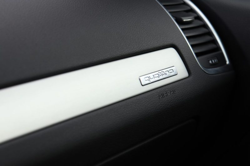 Audi Q7 3.0 V6 TDI 240ch S line quattro Tiptronic 7 places