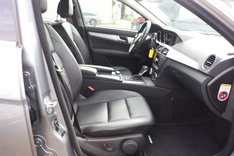 Mercedes-Benz C 220 CDI Avantgarde Pack AMG 7G-Tronic 30.655 km