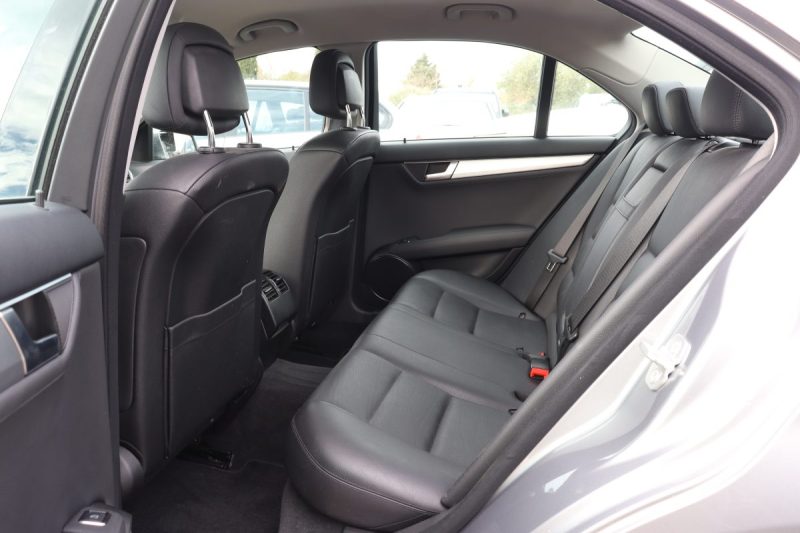Mercedes-Benz C 220 CDI Avantgarde Pack AMG 7G-Tronic 30.655 km