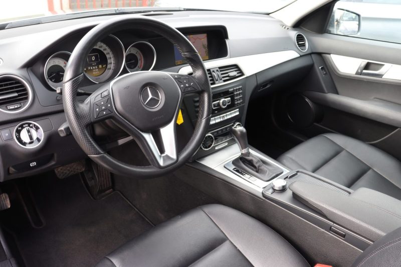 Mercedes-Benz C 220 CDI Avantgarde Pack AMG 7G-Tronic 30.655 km