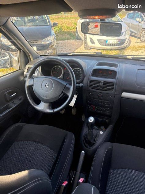 RENAULT CLIO II 1.5 DCI 2009
