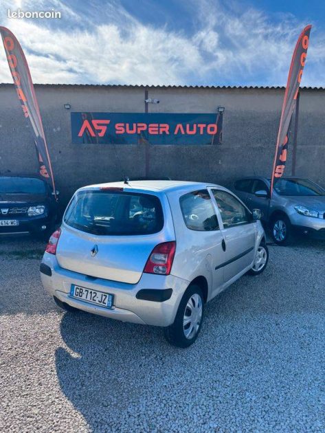 RENAULT TWINGO II 1.2I - 8V 2008