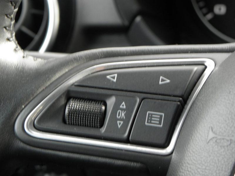 AUDI  A1 SPORTBACK  1.0 TFSI 95 CH AMBITION -5CV 2017