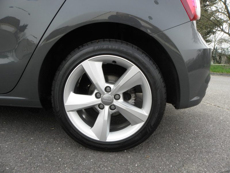 AUDI  A1 SPORTBACK  1.0 TFSI 95 CH AMBITION -5CV 2017