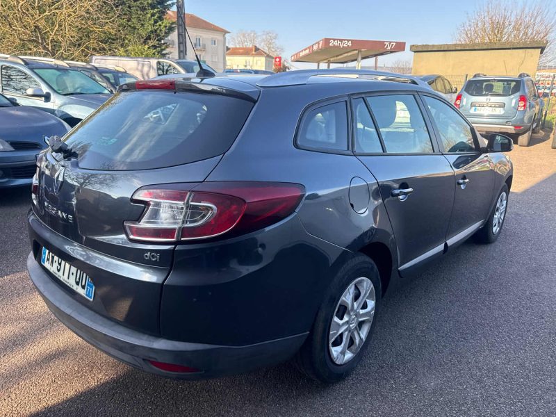RENAULT MEGANE III ESTATE 1.5 DCI 85 AUTHENTIQUE 