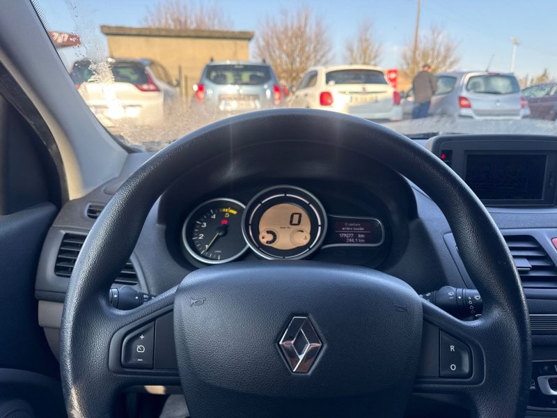 RENAULT MEGANE III ESTATE 1.5 DCI 85 AUTHENTIQUE 