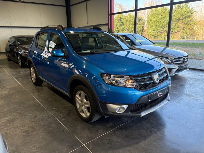 DACIA SANDERO PRESTIGE  2013