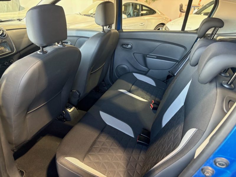 DACIA SANDERO PRESTIGE  2013