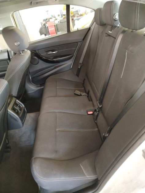 B.M.W. SERIE 3 318D XDRIVE 143CH LUXURY 2015