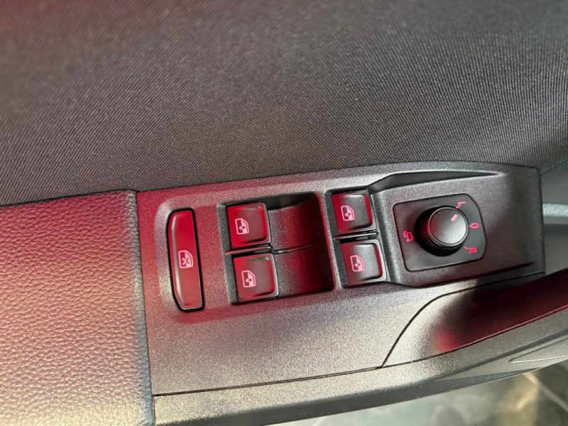 Seat Ibiza 1.0 TSI 110ch 🚗 FR ✨ Virtual Cockpit 🖥️ CarPlay 🍎 Reprise 🔄 Garantie 🛡️