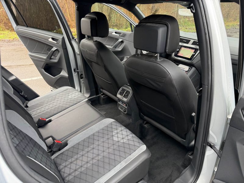 VOLKSWAGEN TIGUAN R-LINE  DSG 