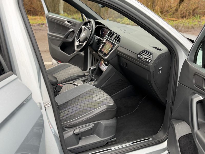 VOLKSWAGEN TIGUAN R-LINE  DSG 