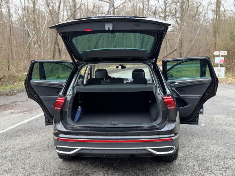 VOLKSWAGEN TIGUAN  2.0 TDI 150CP ELEGENCE  DSG 2022