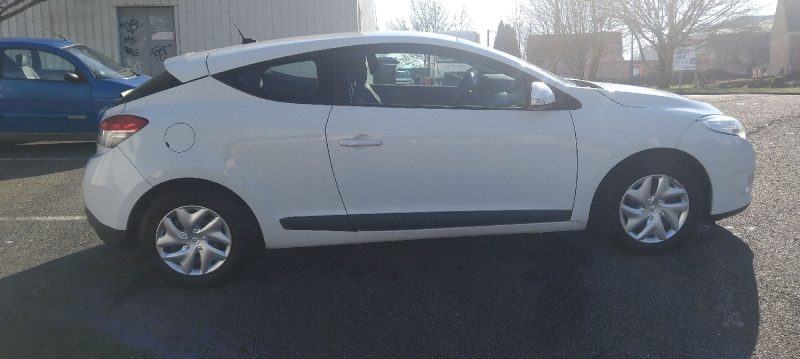 RENAULT MEGANE 3 1.6 ESSENCE 110 CV AN 12 PROPRE 110 KM
