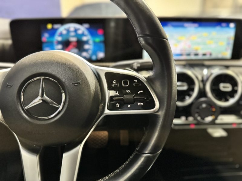 MERCEDES CLASSE A 180d 2.0 116ch Progressive Line 8G-DCT / SUIVI D'ENTRETIEN COMPLET