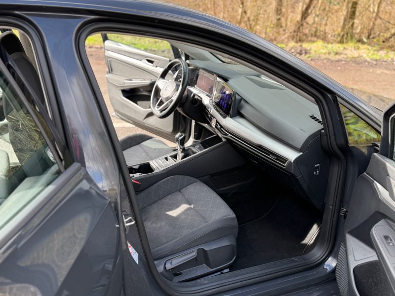 VOLKSWAGEN GOLF  2.0 TDI  115CH LIFE BUSINESS 2022
