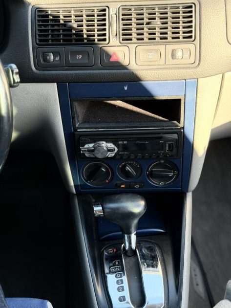 VOLKSWAGEN GOLF 4 1,6L 100 CV Paiement 4X ou 10X Possible