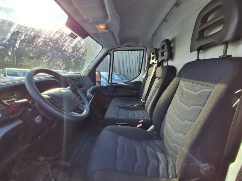 IVECO DAILY  CAB 35S14 2.3D TURBO 136 CV BVM6 TVA RECUPERABLE PRIX HT 