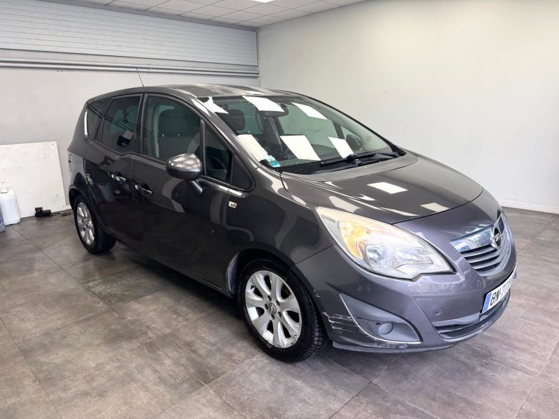 OPEL MERIVA 1.7 CDTI 130 COSMO 2011