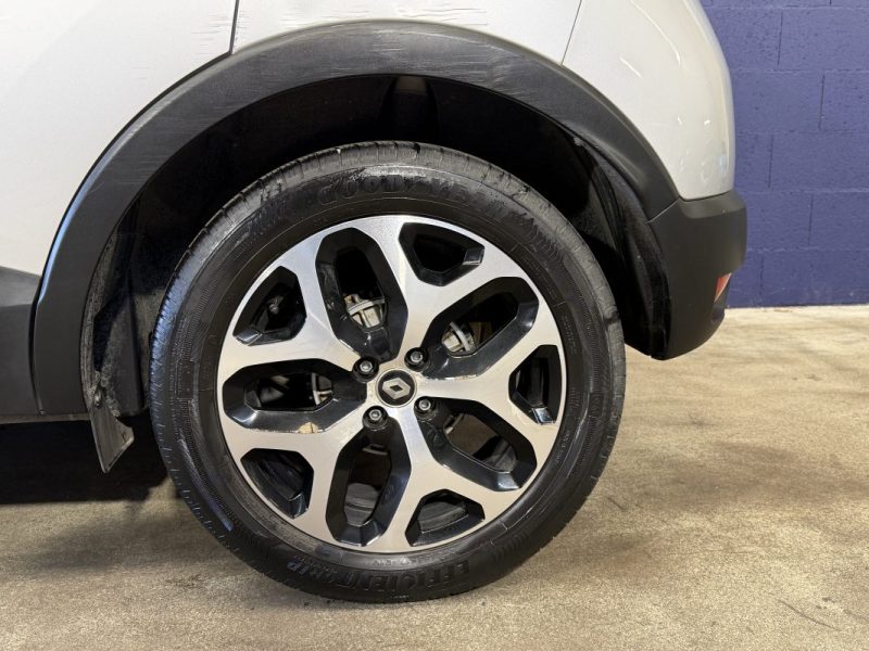 RENAULT CAPTUR 1.3 TCE 130CH - INTENS - GPS - SUIVI FACTURES RENAULT - 57900KM