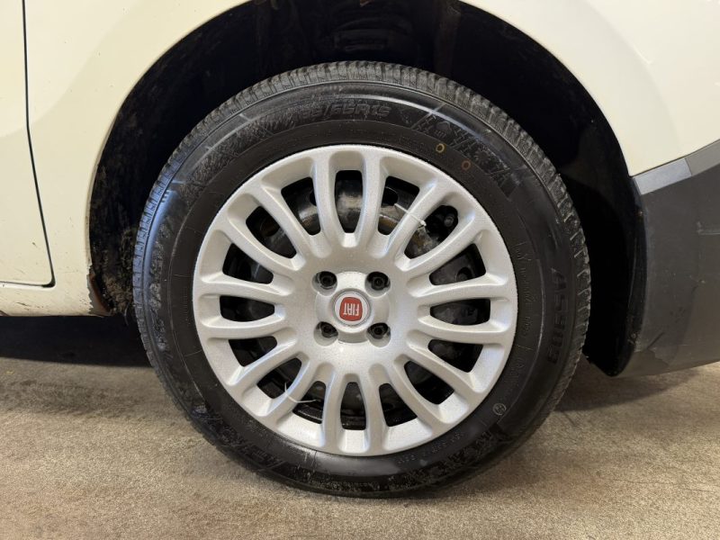 FIAT FIORINO 1.3 MULTIJET 95cv PACK PRO NAV 2017 - 180 000 klm 