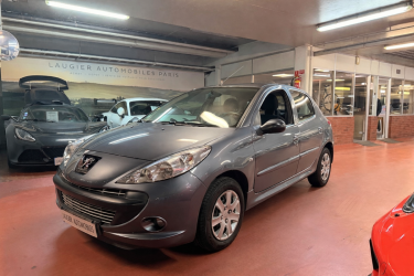 PEUGEOT 206+ Trendy 1.4 essence 75ch 