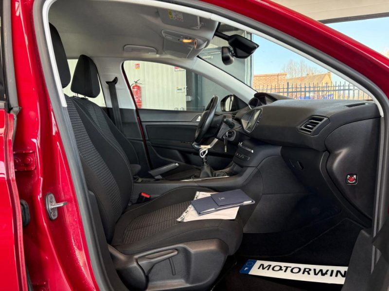 🔹 Peugeot 308 1.5 Bluehdi 131 Ch 🎶 Bluetooth🔊 Radar de recul🛡️ Garantie 6 mois