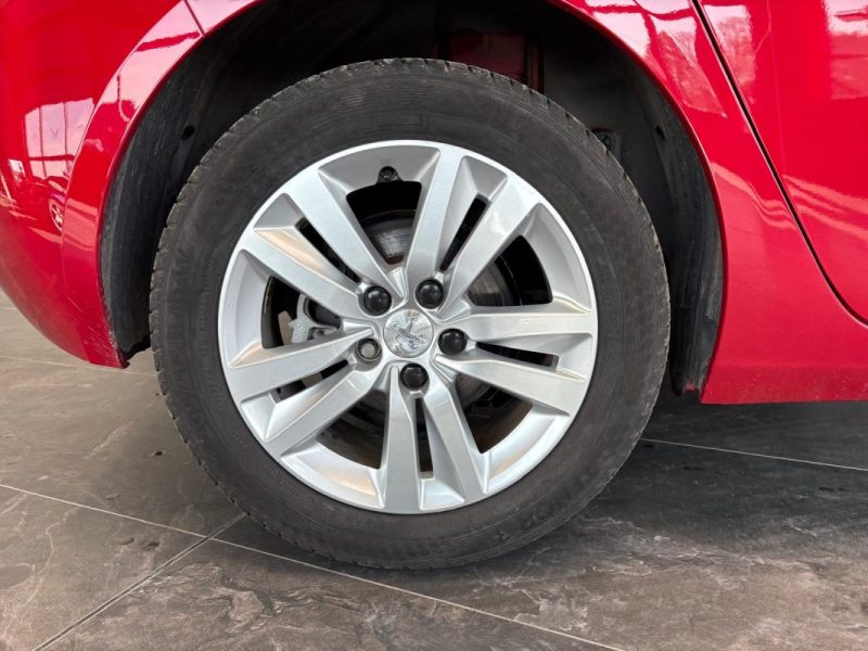 🔹 Peugeot 308 1.5 Bluehdi 131 Ch 🎶 Bluetooth🔊 Radar de recul🛡️ Garantie 6 mois
