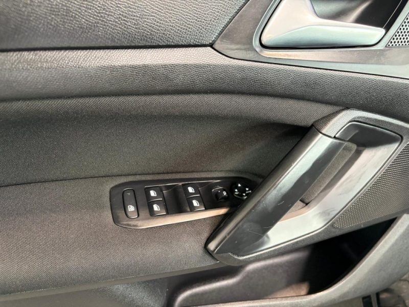Peugeot 308 1.6 BlueHDi 99ch 🚗 Clim ❄️ Radar 🔊 Garantie 6 mois 🛡️