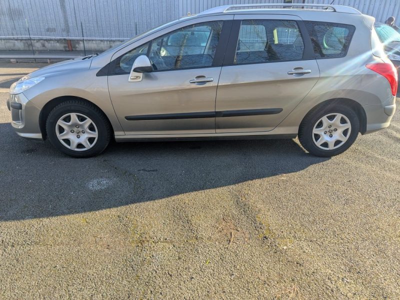 PEUGEOT 308 SW 1.6 HDI 90 NAVTEQ 2009