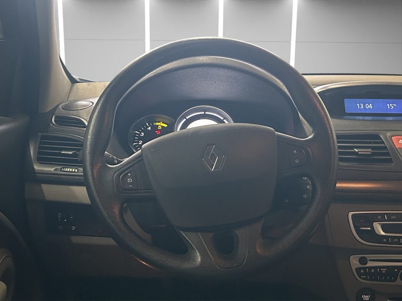 RENAULT MEGANEIII 1.5 DCI 110CV *HATCHBACK*  