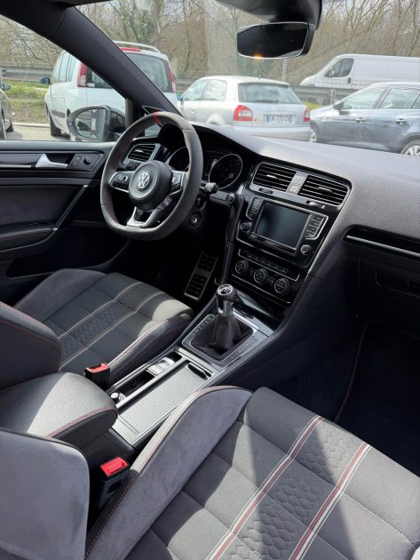 Volkswagen Golf 7 GTI ClubSport 265 ch – Révisé, Garantie 12 mois