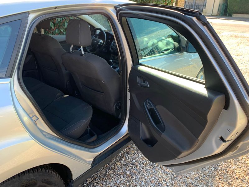 FORD FOCUS 1.6 TDCI 115CH FAP STOP&START TITANIUM 5P 2013