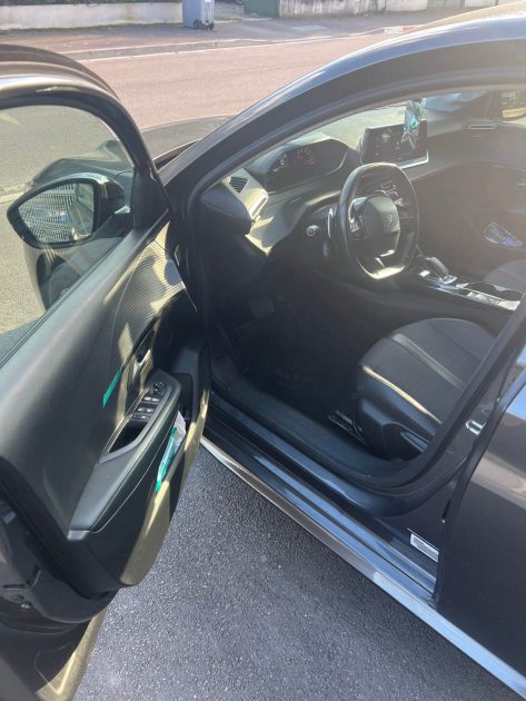 PEUGEOT 208 1.2 100CH ALLURE BOITE AUTO