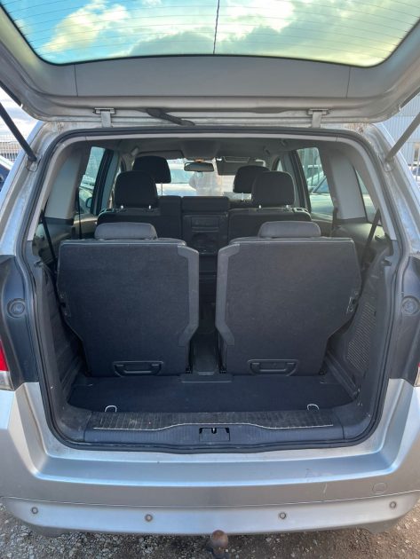 Opel Zafira 1.9 CDTI 150 Ch Sport Design
