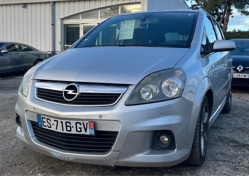 Opel Zafira 1.9 CDTI 150 Ch Sport Design