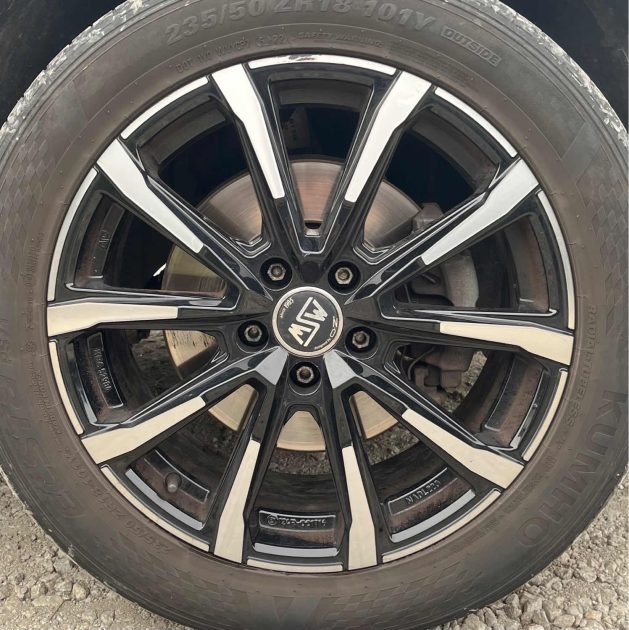 Volkswagen Tiguan 2L TDI 140 4 Motion 