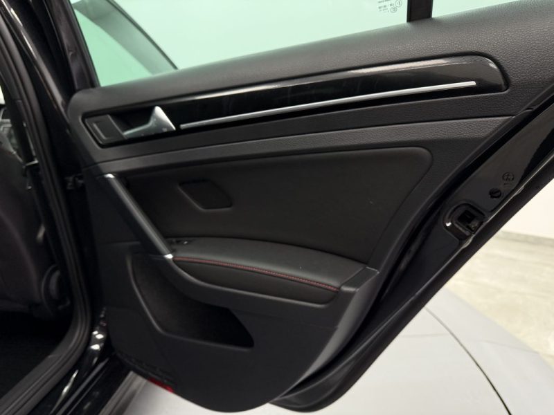 VOLKSWAGEN GOLF VII 2.0 TSI 230CV GTI 