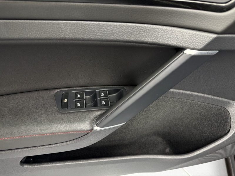 VOLKSWAGEN GOLF VII 2.0 TSI 230CV GTI 