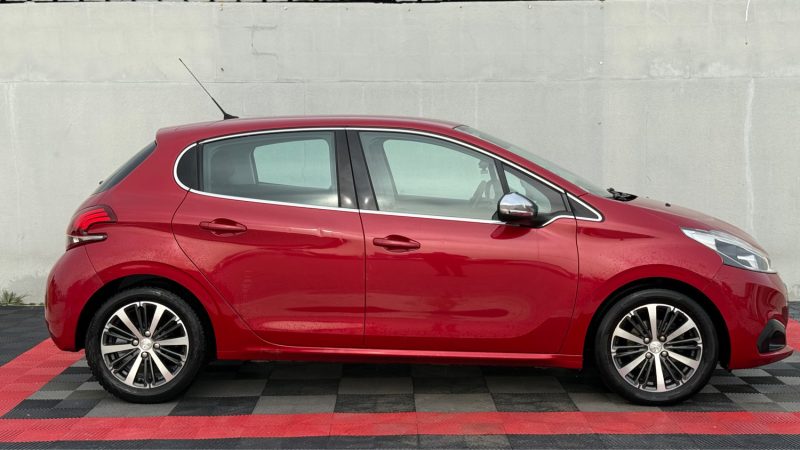 PEUGEOT 208 1.2 VTI   82CV  ALLURE  2015