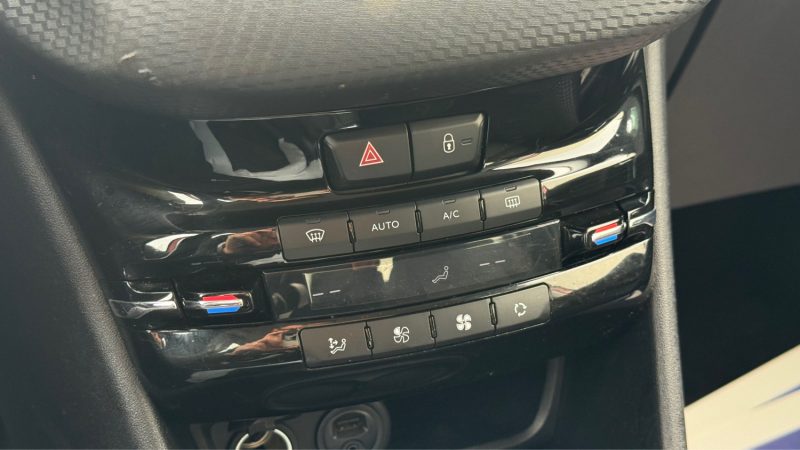 PEUGEOT 208 1.2 VTI   82CV  ALLURE  2015