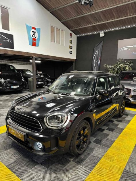 MAGNIFIQUE MINI COUNTRYMAN PREMIUM PLUS 1.5 136CH (TOIT OUVRANT, HARMAN KARDON, SIEGES CHAUFFANTS))
