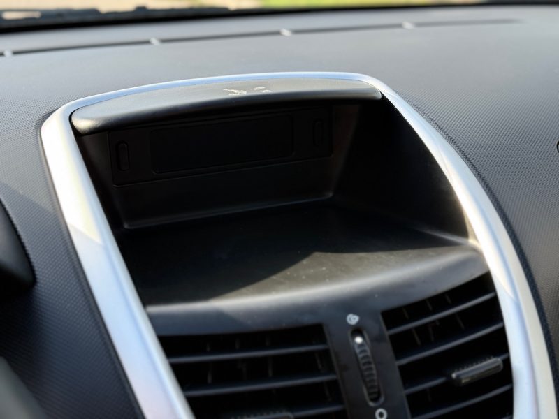 PEUGEOT 206 PLUS + 1.4 HDI URBAN 70CH BLUE LION TRENDY - CLIM - REVISEE & GARANTIE  6 MOIS